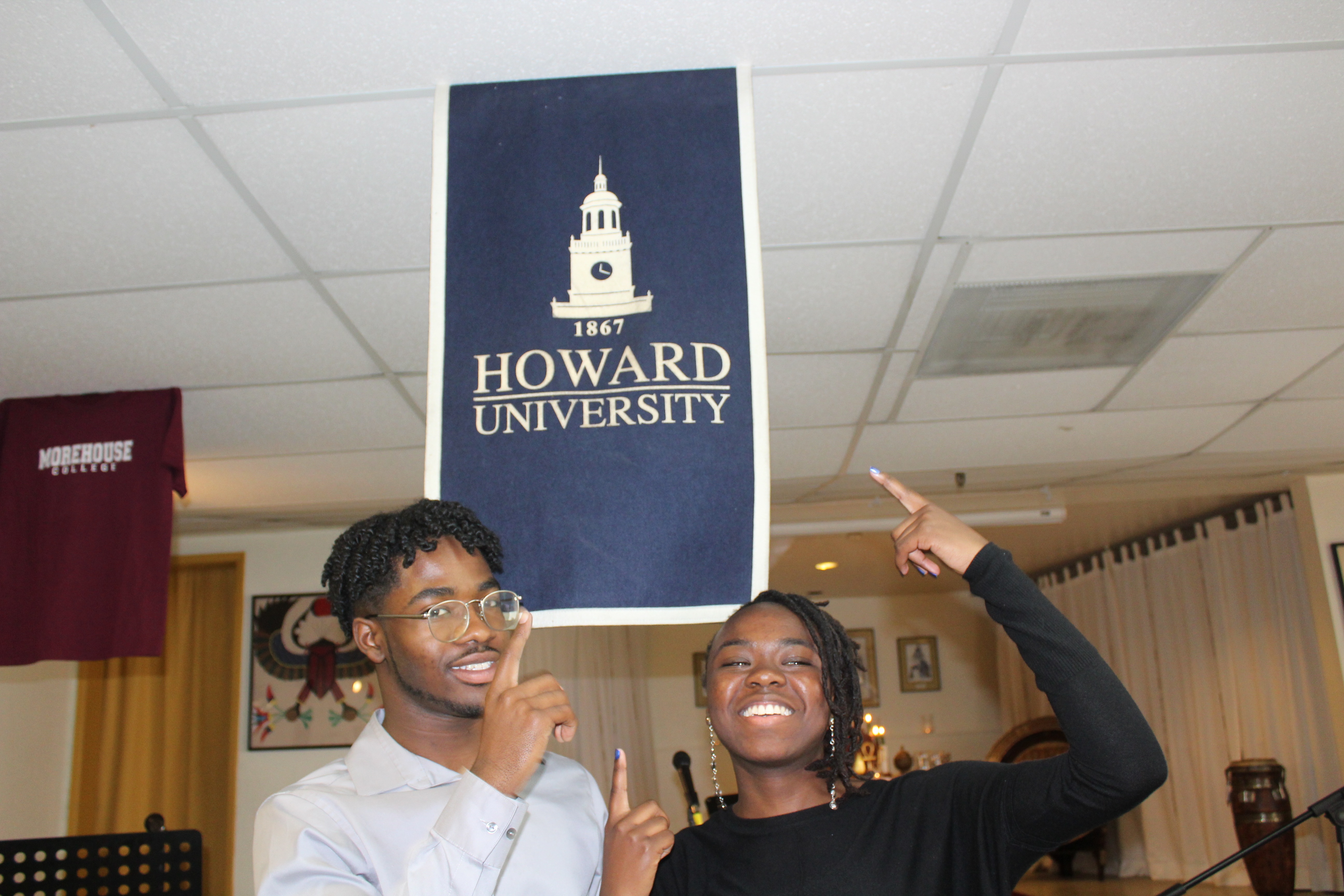 Khukheper and Adeya announcing their decision to attend Howard